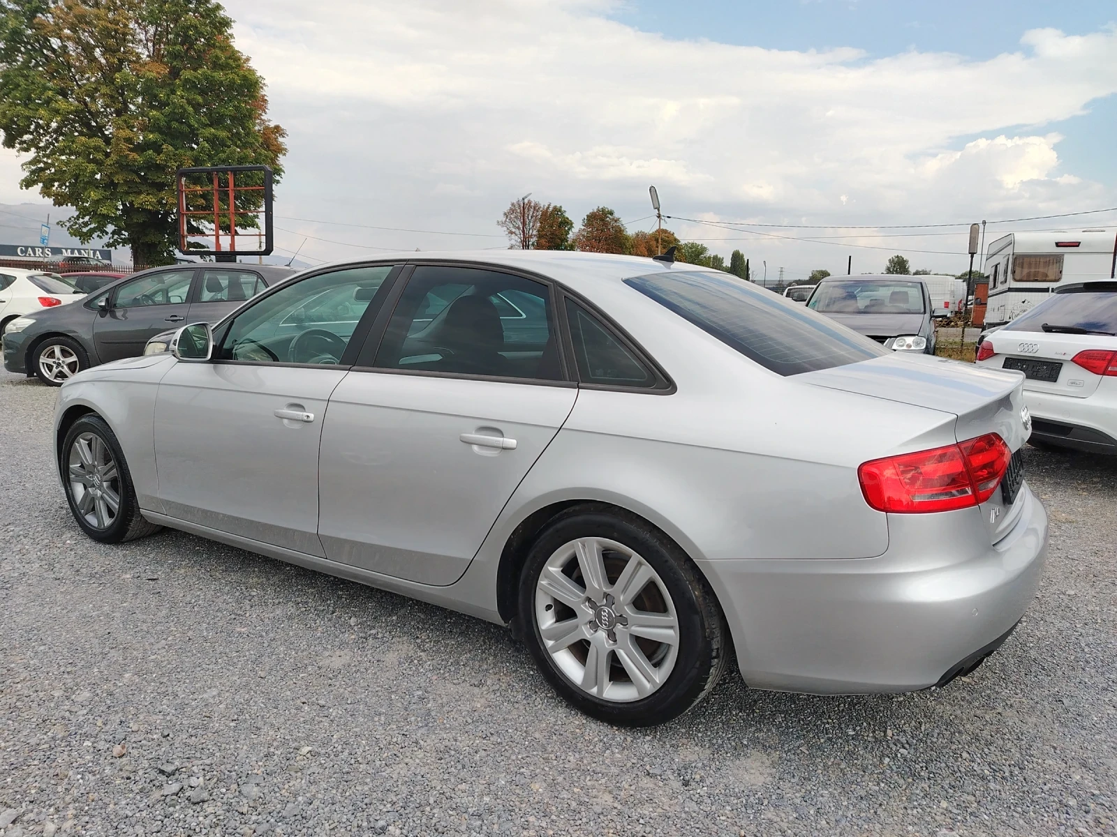 Audi A4 2.0 TDI AVTOMAT, снимка 10 - Автомобили и джипове - 55889670