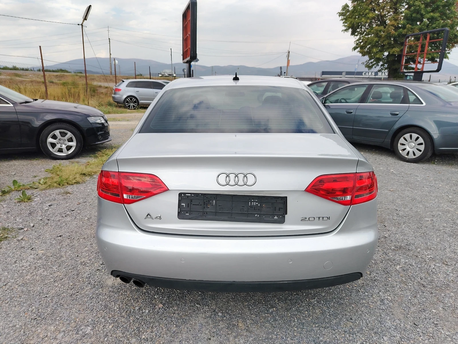 Audi A4 2.0 TDI AVTOMAT, снимка 8 - Автомобили и джипове - 55889670