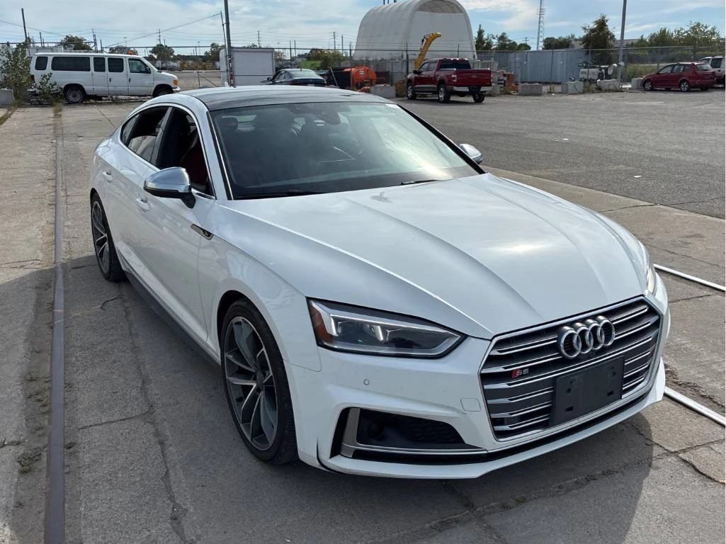 Audi S5 Sportback Technik * CARFAX* ОПЦИЯ ЗА ФИНАНСИРАНЕ* 