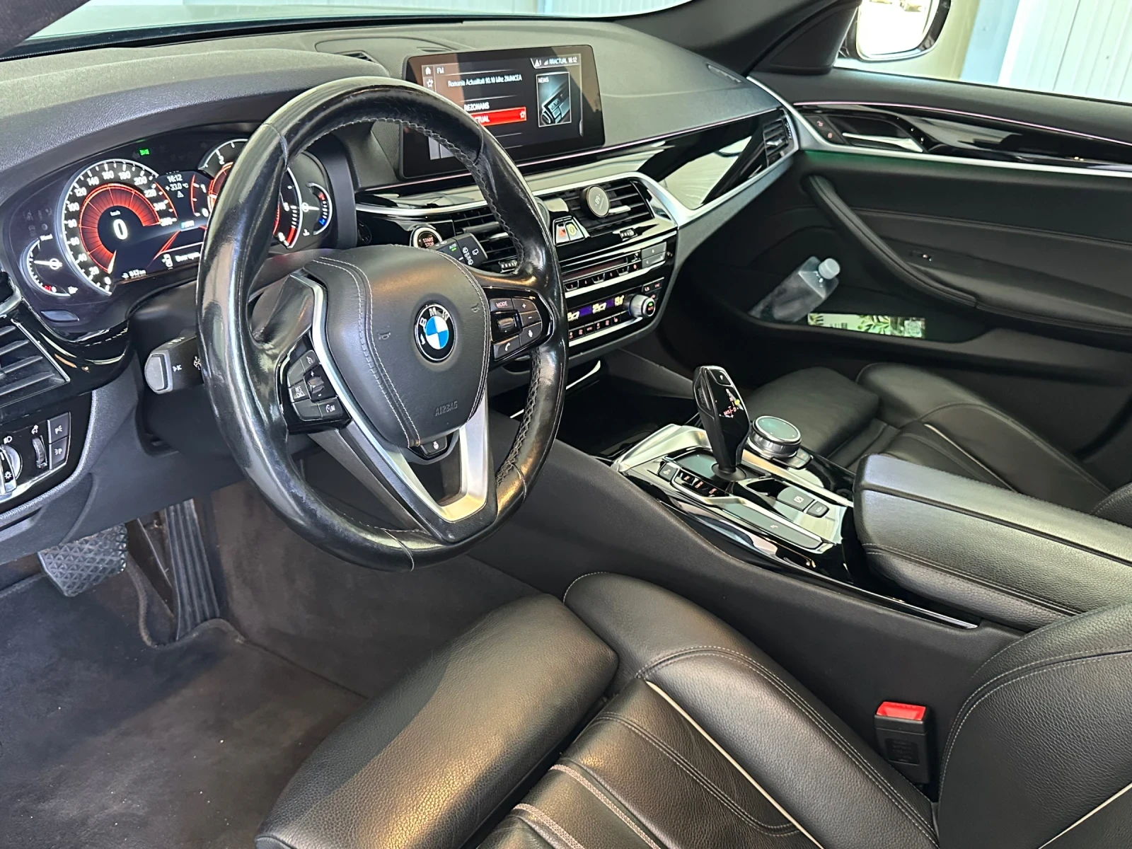 BMW 520 * Xdrive* TOP, снимка 11 - Автомобили и джипове - 56630774