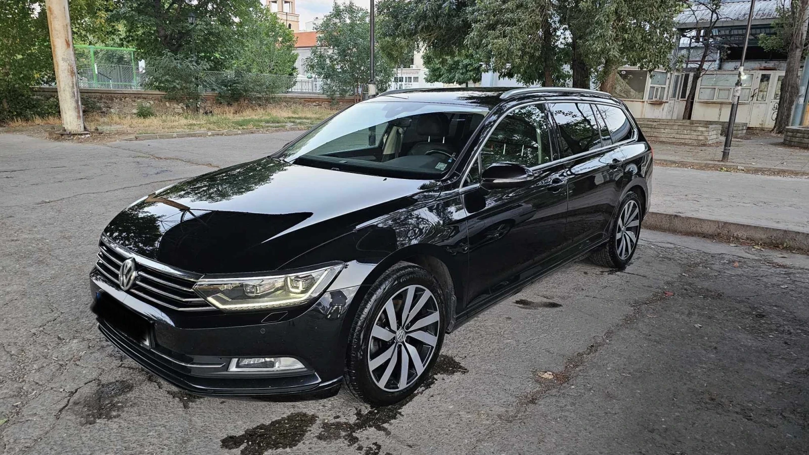 VW Passat дигитално табло, масаж, подгрев волан