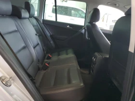 VW Tiguan 4X4* ПЕРФЕКТНА - 15900 лв. - 64837782 9