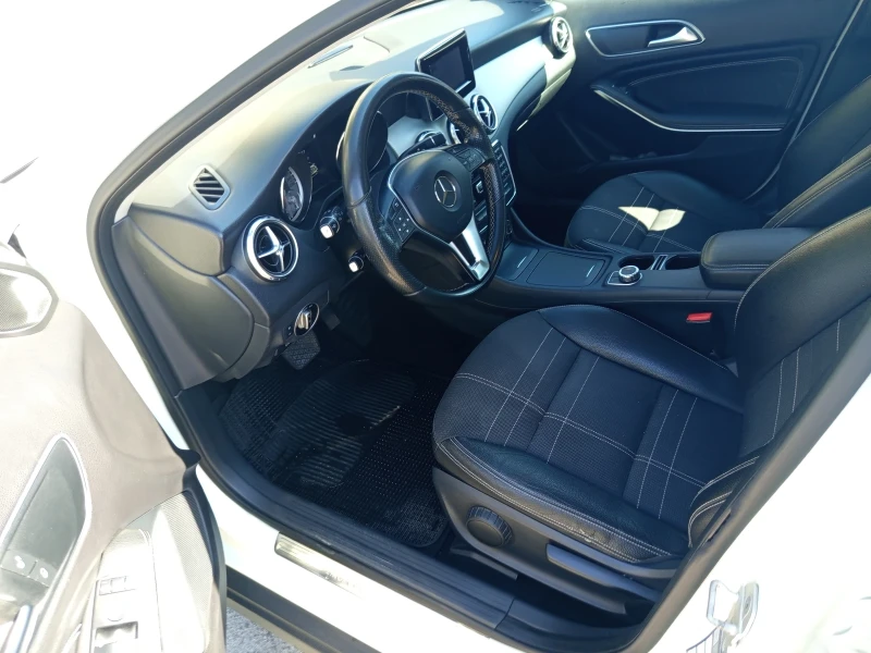 Mercedes-Benz GLA 200, снимка 9 - Автомобили и джипове - 52376482