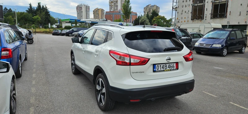 Nissan Qashqai 1.5 dCi N-Vision Panorama Navi Kamera 360, снимка 5 - Автомобили и джипове - 51487839