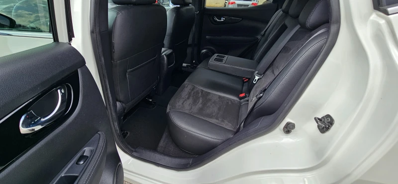 Nissan Qashqai 1.5 dCi N-Vision Panorama Navi Kamera 360, снимка 13 - Автомобили и джипове - 51487839