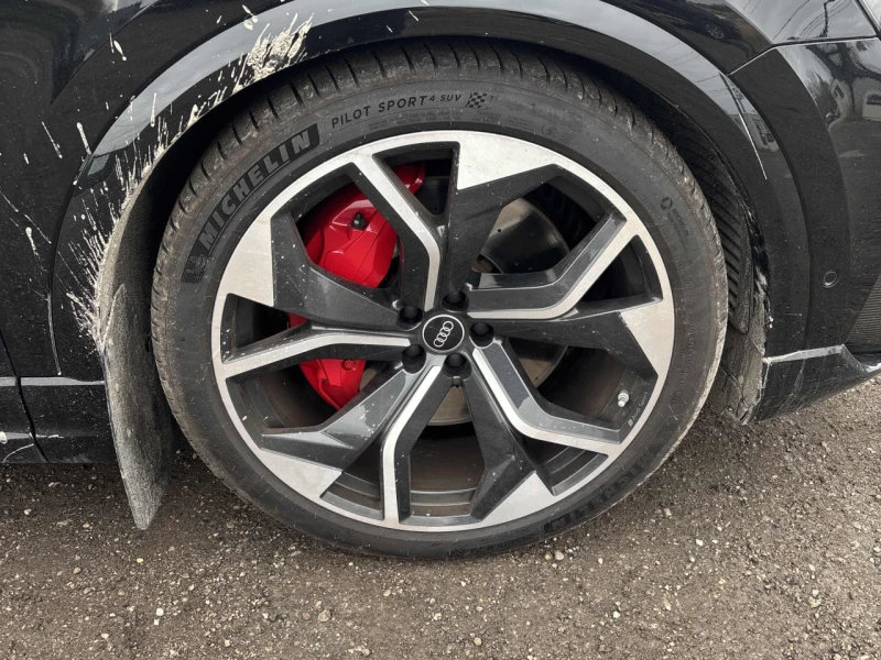 Audi RSQ8 * АВТО КРЕДИТ* ЦЕНА ДО БГ * СЕРВИЗНА ИСТОРИЯ * , снимка 6 - Автомобили и джипове - 52694868