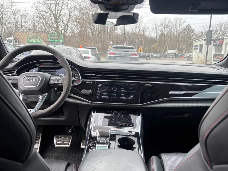 Audi RSQ8 * АВТО КРЕДИТ* ЦЕНА ДО БГ * СЕРВИЗНА ИСТОРИЯ * , снимка 10 - Автомобили и джипове - 52694868