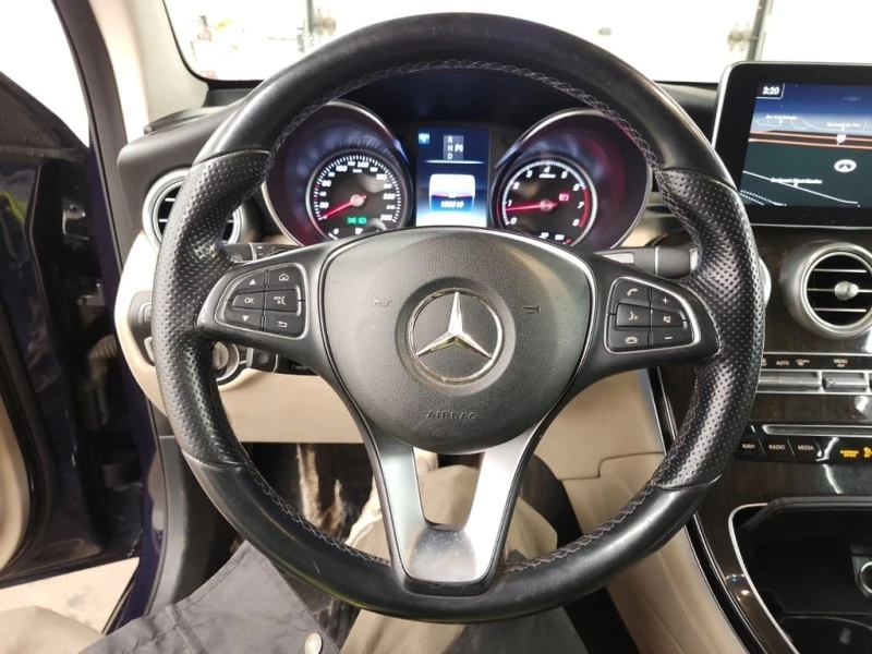 Mercedes-Benz GLC 300 * CARFAX * ЦЕНА ДО БГ, снимка 8 - Автомобили и джипове - 52751423