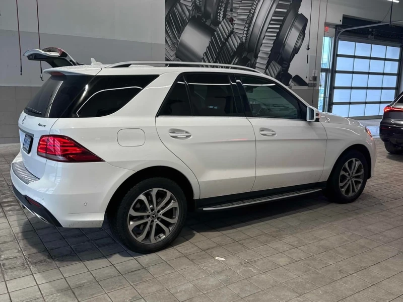 Mercedes-Benz GLE * 400 * CARFAX * БЕЗ ПЪРВОНАЧАЛНА ВНОСКА, снимка 3 - Автомобили и джипове - 52851896