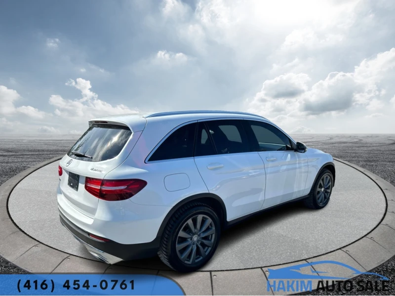 Mercedes-Benz GLC * 4MATIC 4dr 300 * CARFAX * ЦЕНА ДО БГ, снимка 5 - Автомобили и джипове - 53013193