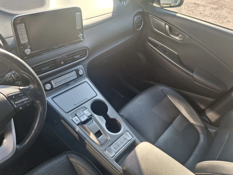 Hyundai Kona 64kw* * EX* * FULL термо помпа, снимка 16 - Автомобили и джипове - 53129597