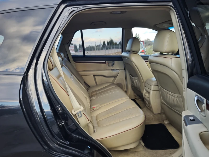 Hyundai Santa fe 2.2CRDI-4WD, снимка 12 - Автомобили и джипове - 53558461