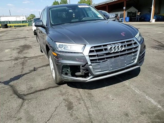 Audi Q5 2.0L 4 All wheel drive