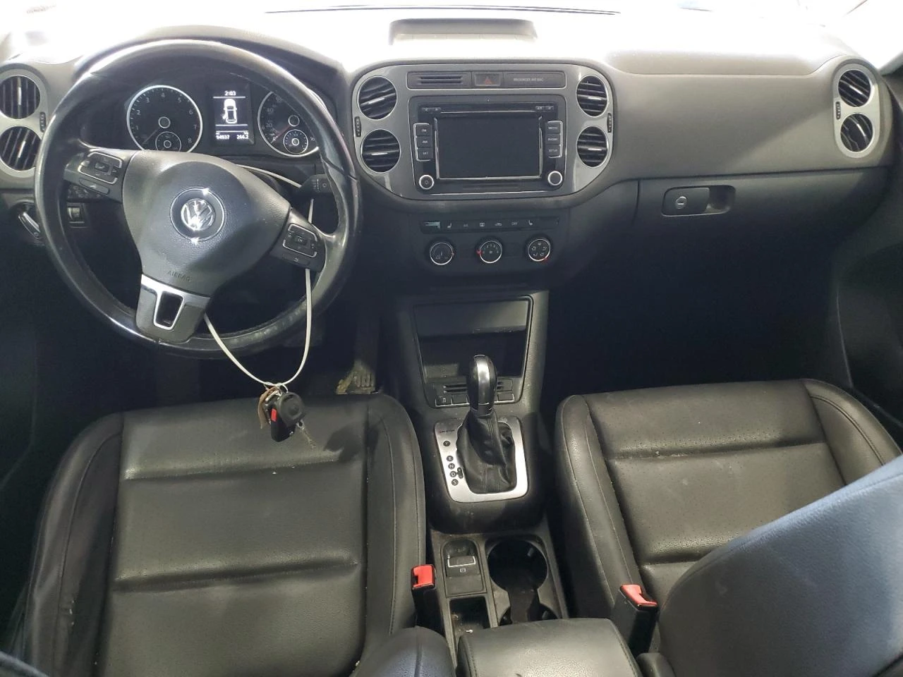 VW Tiguan 4X4* ПЕРФЕКТНА - изображение 7