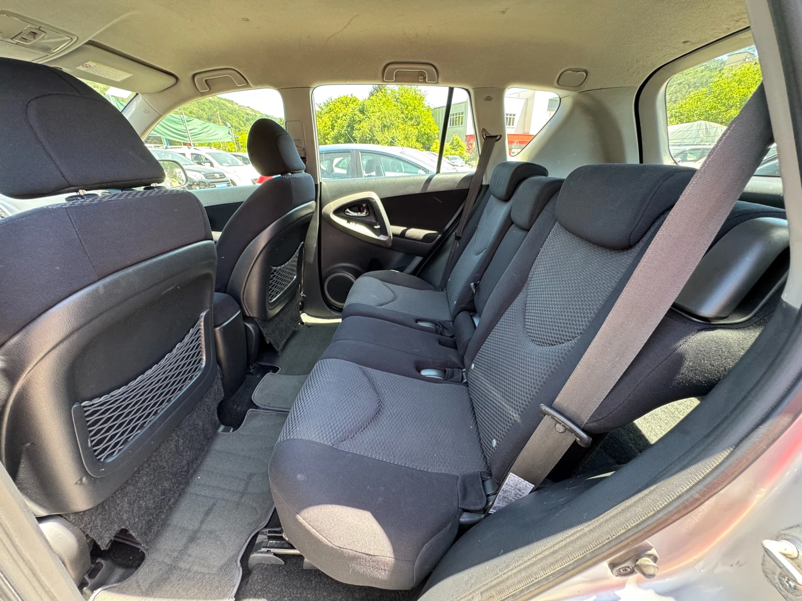 Toyota Rav4 2.2D-4D 4X4 ITALI  - изображение 10