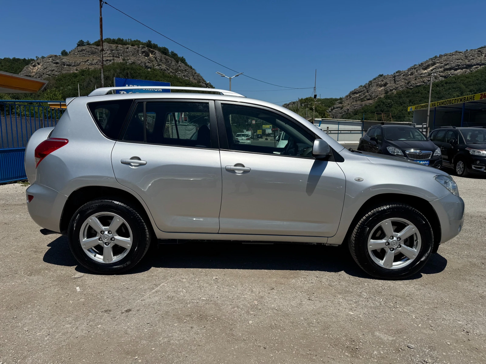 Toyota Rav4 2.2D-4D 4X4 ITALI  - изображение 7