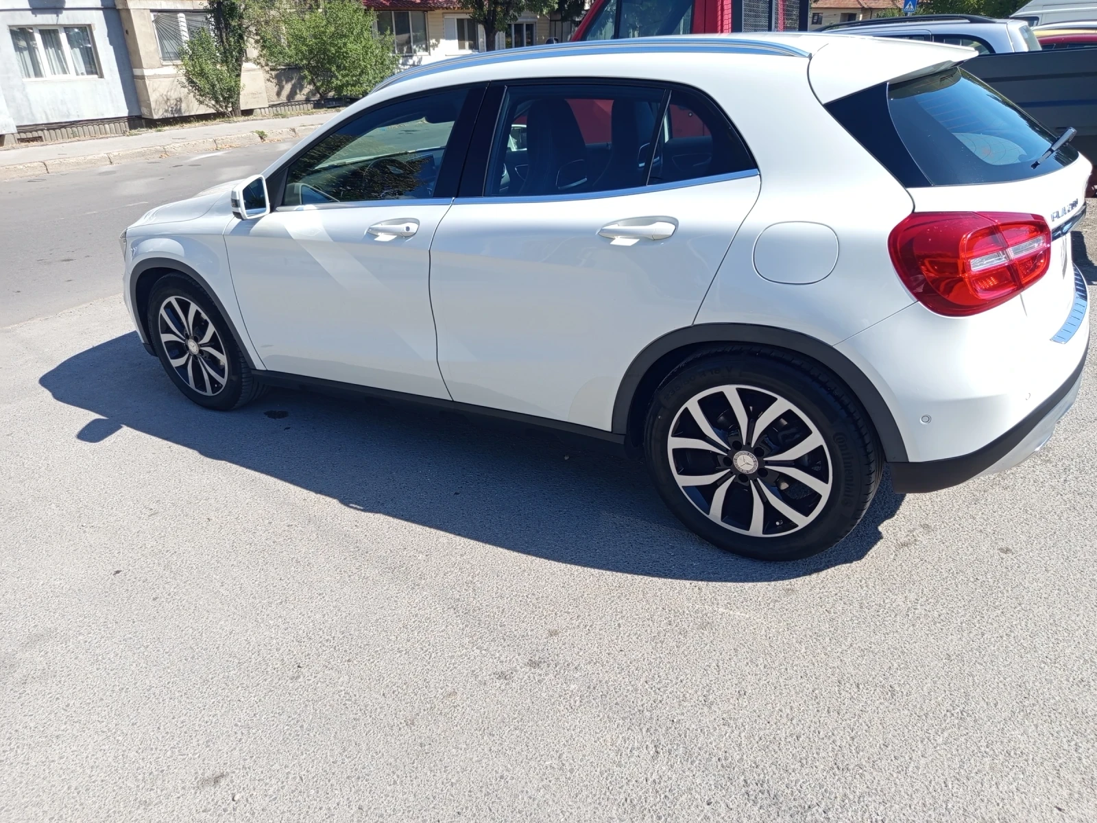 Mercedes-Benz GLA 200  - изображение 4