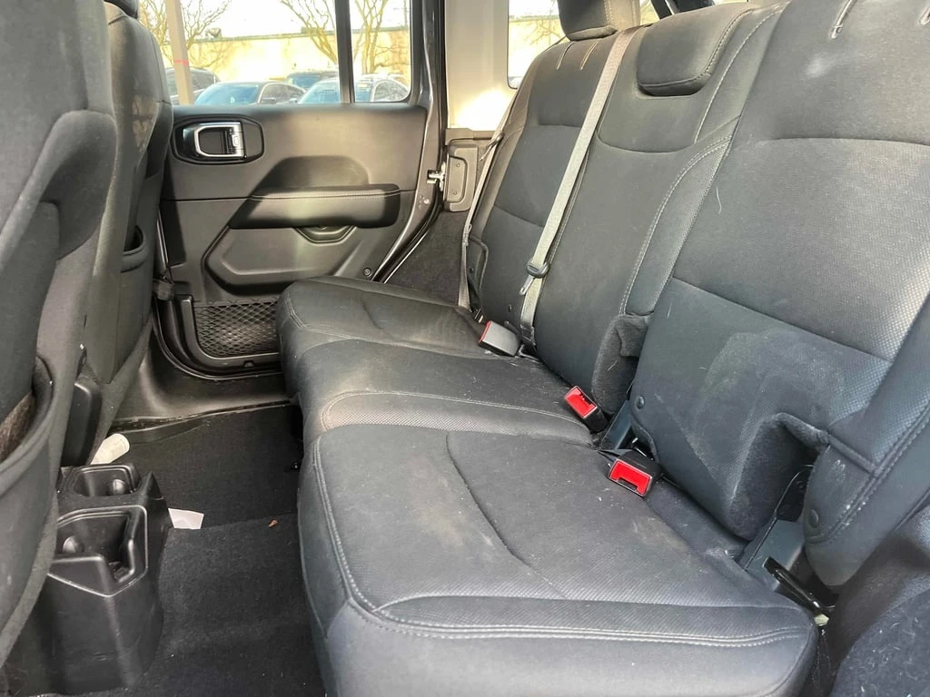 Jeep Wrangler * Sahara * CARFAX * ���� �� �� | Mobile.bg � ����������� 11