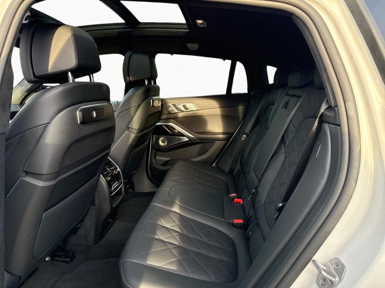 BMW X6 M60i/xDrive/B&W/PANO/HEAD UP/360/ | Mobile.bg � ����������� 12