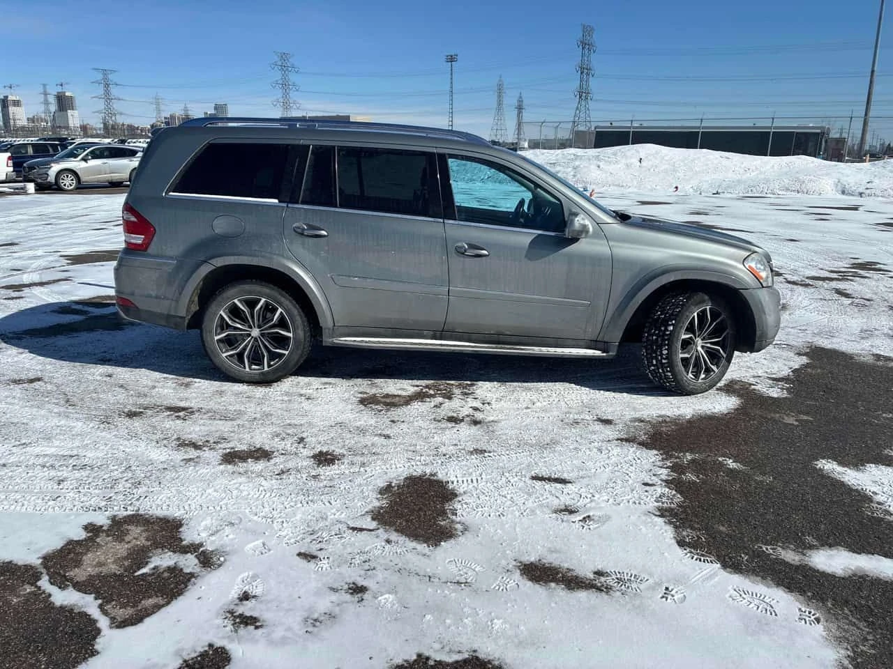 Mercedes-Benz GL 550 4MATIC * ТЕЛЕВИЗОРИ* ОБДУХВАНЕ* ВЪЗДУХ*  - изображение 4