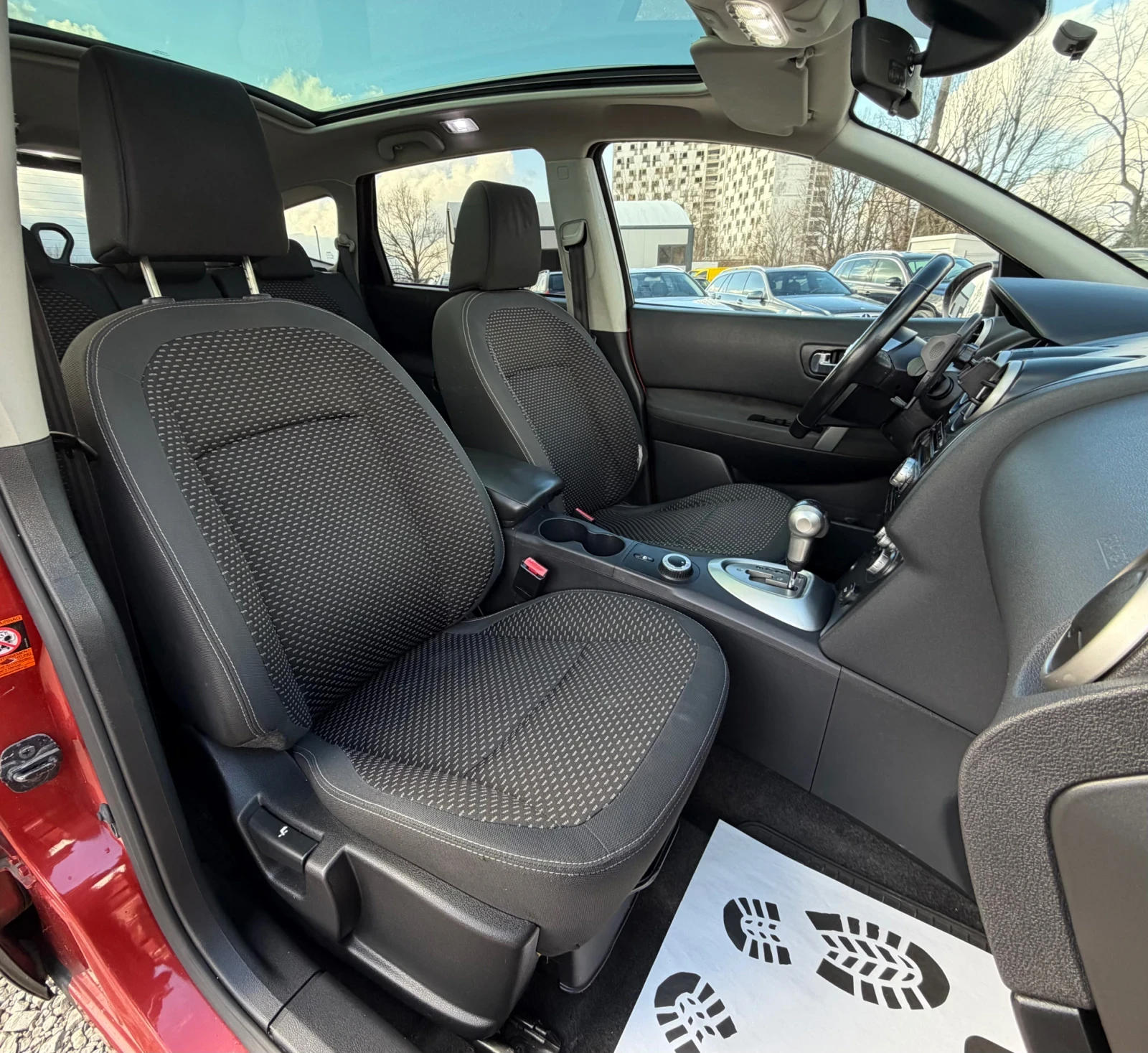 Nissan Qashqai + 2 2.0DCi 150кс * 4х4* * Автоматик* * Климатроник, снимка 13 - Автомобили и джипове - 53780031