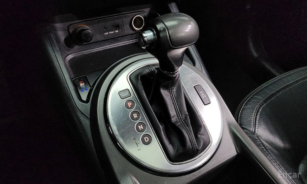 Kia Sportage, снимка 9 - Автомобили и джипове - 54178182