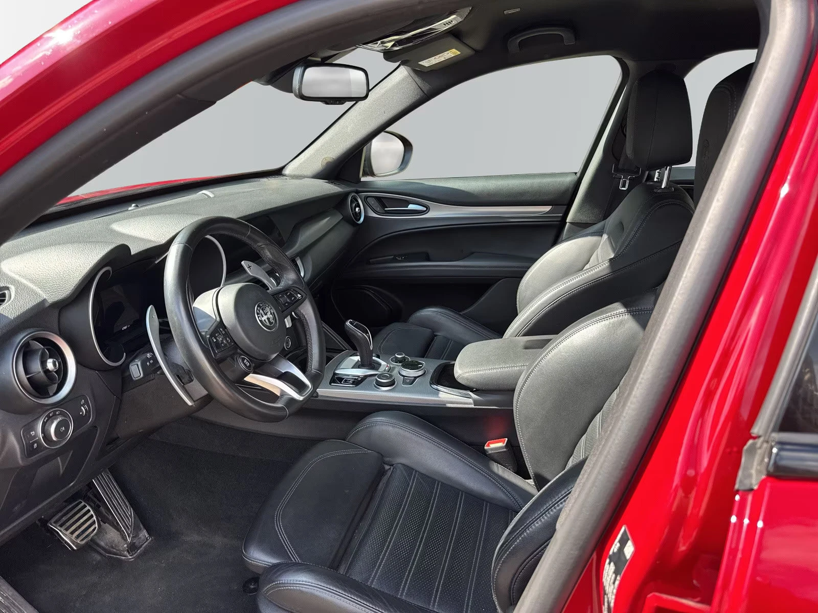 Alfa Romeo Stelvio VELOCE/209HP/Q4/CAM/ACC/MEMO/LED/NAVI/568q, снимка 7 - Автомобили и джипове - 55544010