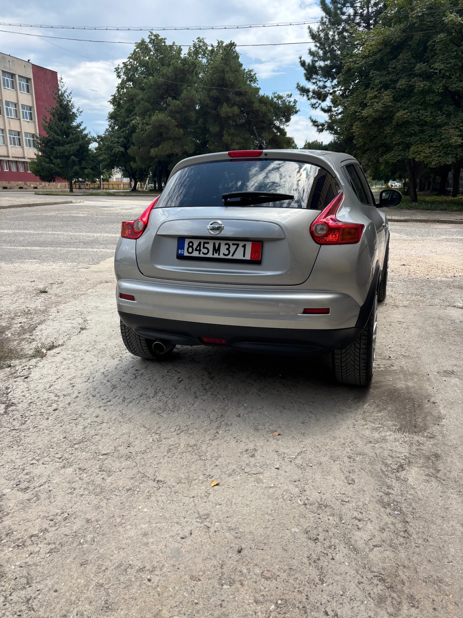 Nissan Juke, снимка 10 - Автомобили и джипове - 55886291