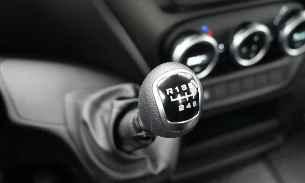 Iveco 35c18 3.0* САМОСВАЛ* 3.60м* КЛИМА* НОВ, снимка 12 - Бусове и автобуси - 55051091