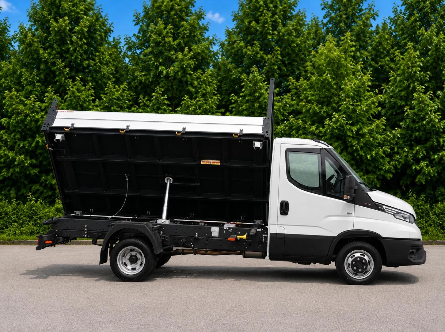 Iveco 35c18 3.0* САМОСВАЛ* 3.60м* КЛИМА* НОВ, снимка 7 - Бусове и автобуси - 55051091