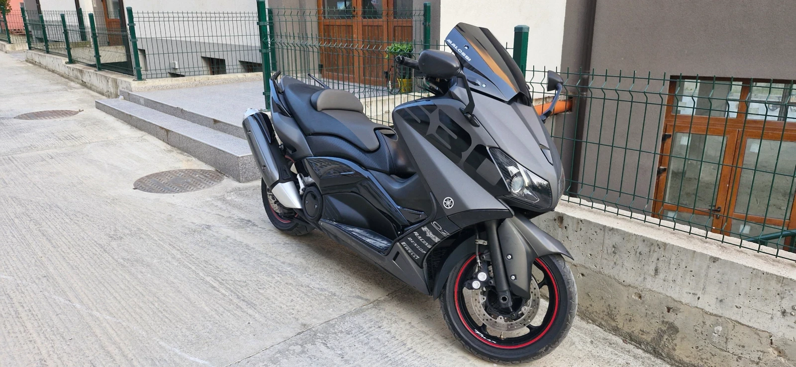 Yamaha T-max 530, снимка 12 - Мотоциклети и мототехника - 55787774