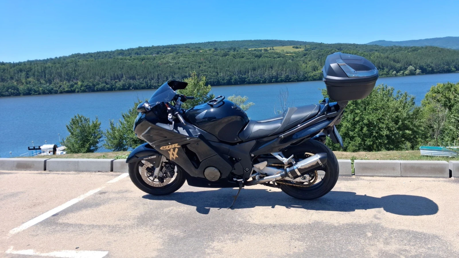 Honda Cbr 1100 XX, снимка 2 - Мотоциклети и мототехника - 55957495