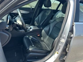 Mercedes-Benz C 300 * 4MATIC * ПАНОРАМА * КОМПЛЕКТ ГУМИ * CARFAX, снимка 9