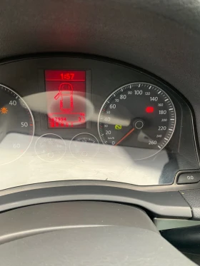 VW Golf 2, 0 TDI.   DSG - 3600 € / 7040.99 лв. - 86555824 12