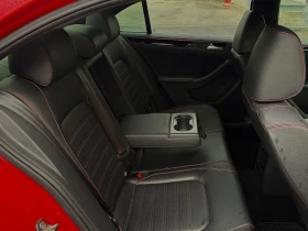 VW Jetta GLI 2.0 TSI DSG* Шибедах* Камера* Обслужена* ПаркП - 14299 € / 27966.41 лв. - 21809022 17