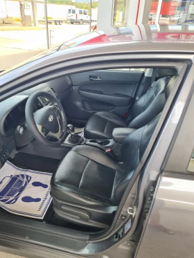 Hyundai I30 1.6 CRDI 90�.�  2010�.  | Mobile.bg � ����� ������ 7