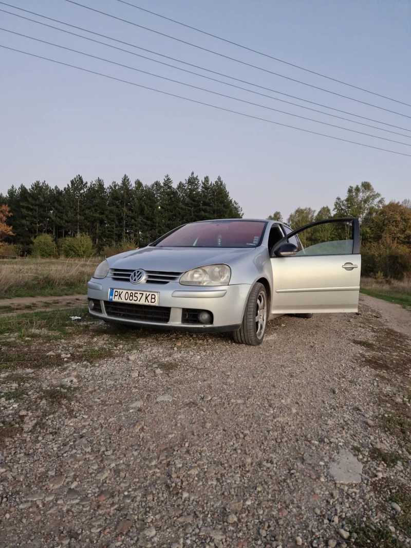 VW Golf, снимка 1 - Автомобили и джипове - 48294104