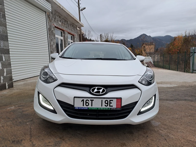 Hyundai I30 1.6i + ГАЗ /LPG/ 120к.с., снимка 2 - Автомобили и джипове - 48008628