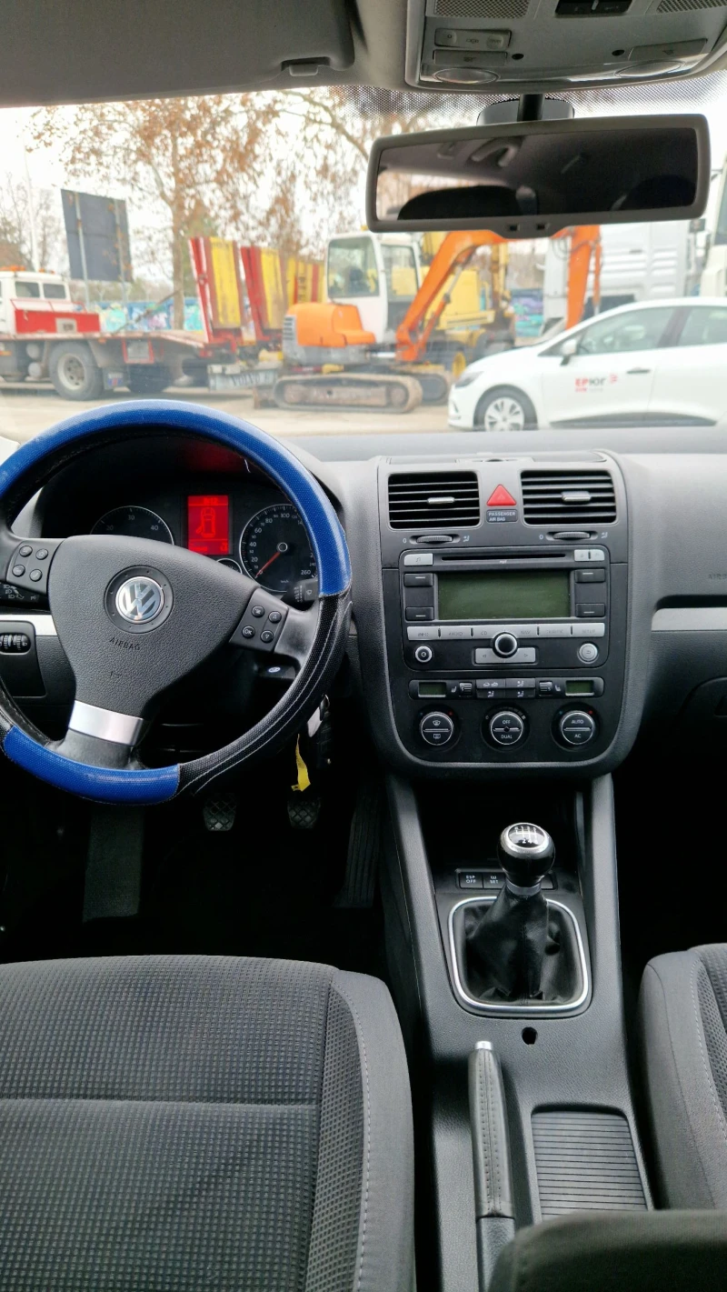 VW Golf Variant 1.9 TDI, 105к.с 4x4, снимка 12 - Автомобили и джипове - 48223456