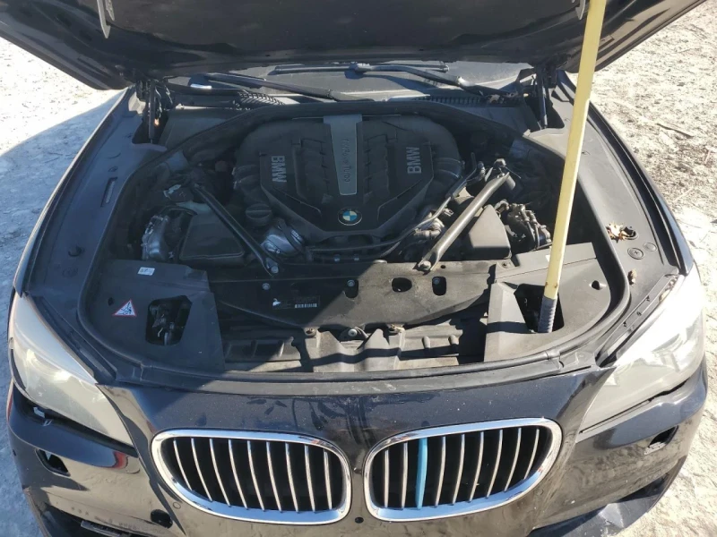 BMW 750, снимка 11 - Автомобили и джипове - 49542282