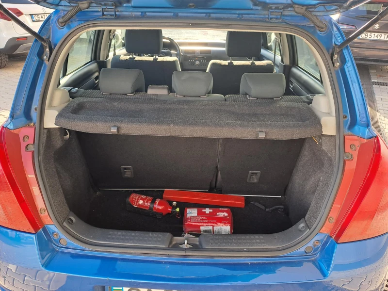 Suzuki Swift 1.3 GLA, снимка 7 - Автомобили и джипове - 52415200
