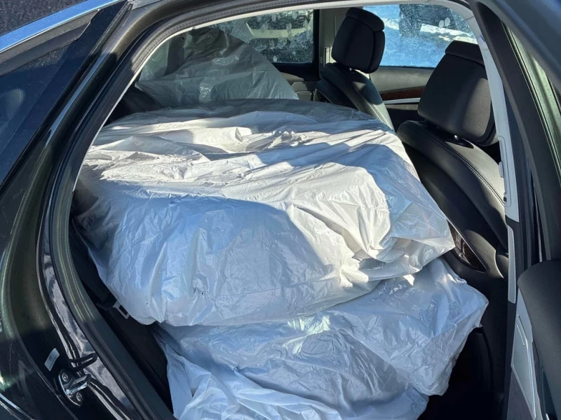 Audi A8 * 4dr Sdn * CARFAX * БЕЗ ПЪРВОНАЧАЛНА ВНОСКА, снимка 15 - Автомобили и джипове - 52596621