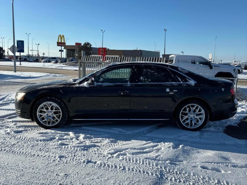 Audi A8 * 4dr Sdn * CARFAX * БЕЗ ПЪРВОНАЧАЛНА ВНОСКА, снимка 2 - Автомобили и джипове - 52596621