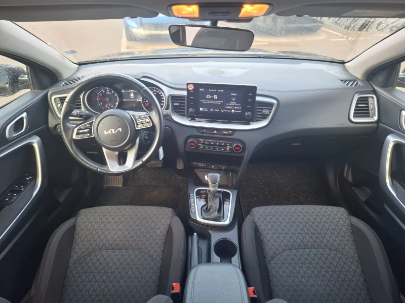 Kia Ceed 1.5 T-gdi Comfort , снимка 8 - Автомобили и джипове - 52707038