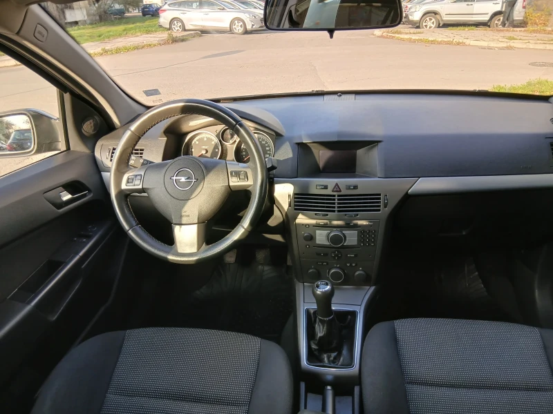 Opel Astra Opel Astra 1.9 CDTI, снимка 6 - Автомобили и джипове - 52753102
