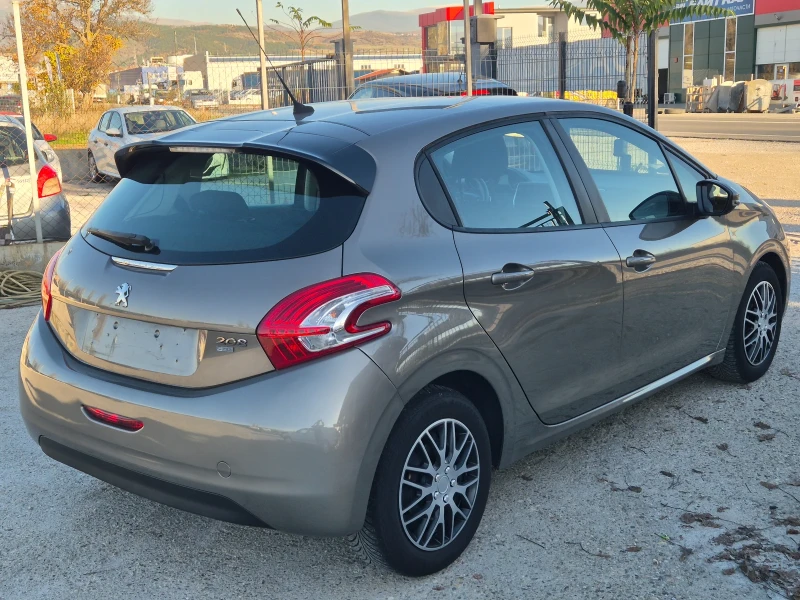 Peugeot 208 1.4HDI AVTOMAT, снимка 5 - Автомобили и джипове - 52816018