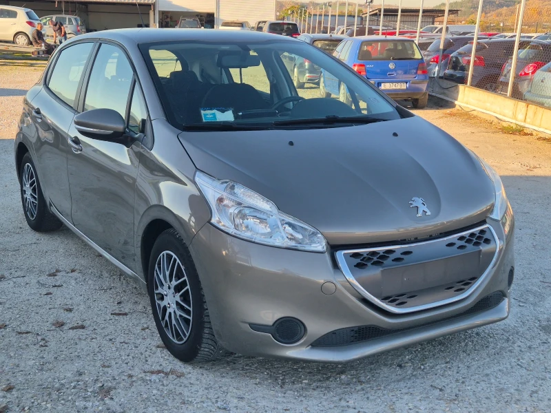 Peugeot 208 1.4HDI AVTOMAT, снимка 2 - Автомобили и джипове - 52816018
