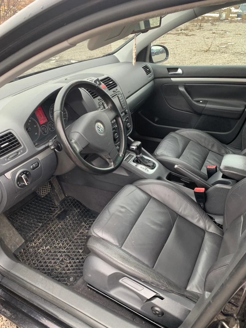 VW Golf 2, 0 TDI.   DSG, снимка 11 - Автомобили и джипове - 53379664