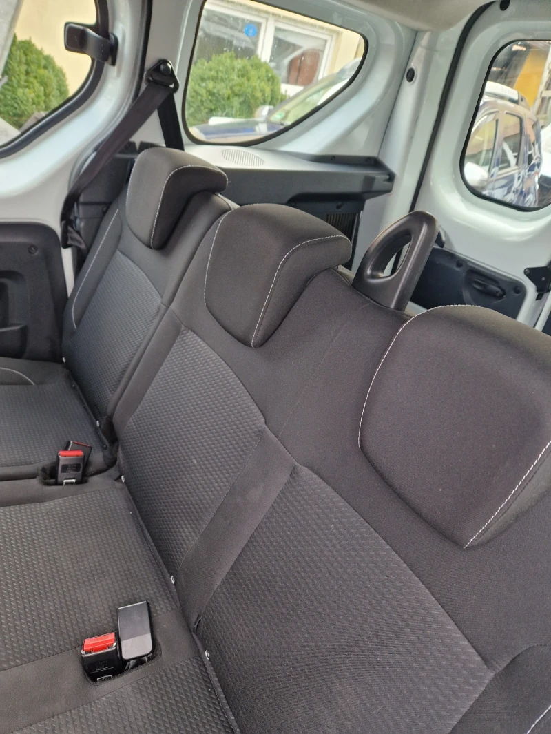 Dacia Dokker 1.6 Бензин - Газ  2019 год, снимка 8 - Автомобили и джипове - 53428902