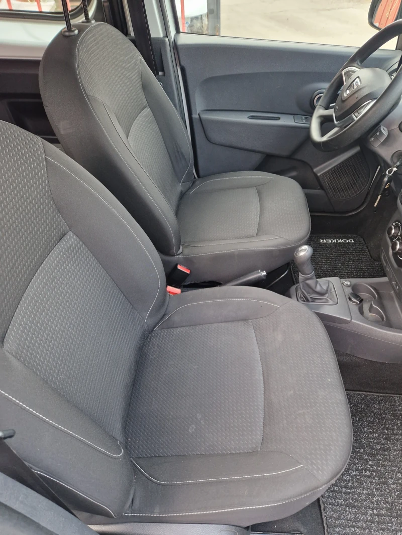 Dacia Dokker 1.6 Бензин - Газ  2019 год, снимка 7 - Автомобили и джипове - 53428902